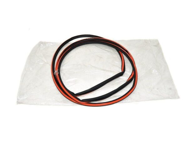 LR013938 - LAND ROVER RANGE ROVER L322 Front Door Gasket LR013938 NEW GENUINE