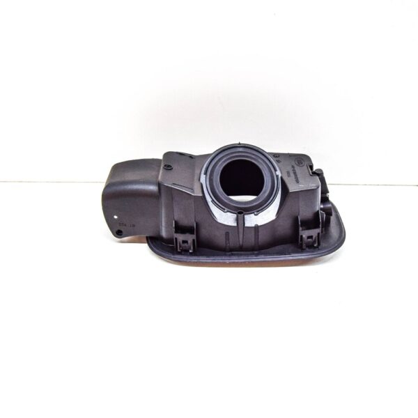 LR014044 - LAND ROVER DISCOVERY L319 Fuel Tank Filler Housing LR014044 New Original
