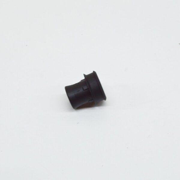LR014221 - LAND ROVER RANGE ROVER EVOQUE L538 Socket Blind Cover LR014221 NEW