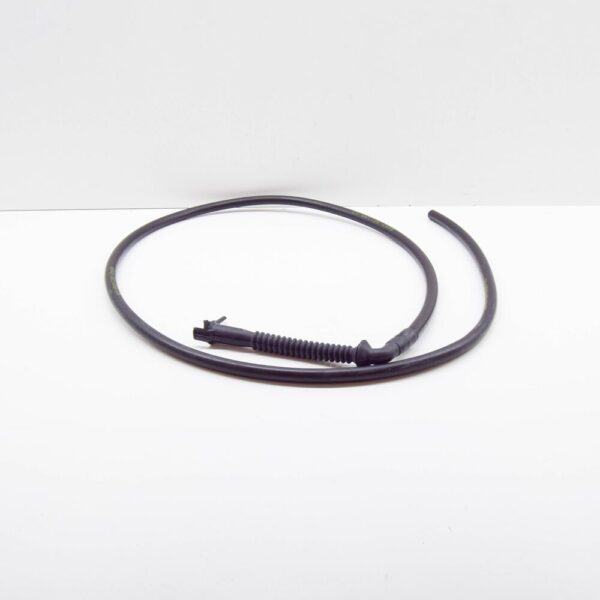 LR014230 - LAND ROVER RANGE ROVER III L322 Front Water Drain Tube LR014230 NEW GENUINE