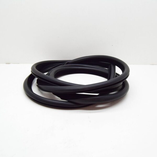 LR014294 - LAND ROVER RANGE ROVER L322 Front Door Seal LR014294 NEW GENUINE