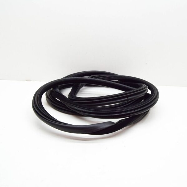 LR014294 - LAND ROVER RANGE ROVER L322 Front Door Seal LR014294 NEW GENUINE