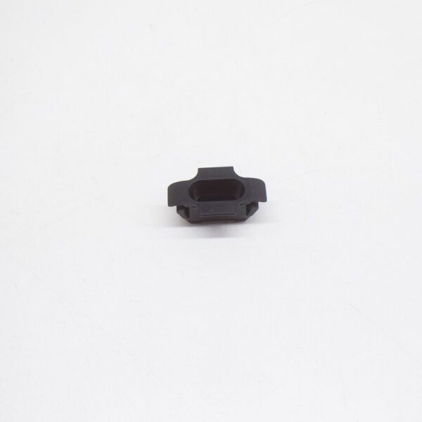 LR018173 - LAND ROVER DISCOVERY 4 L319 Front Bumper Grille Clip LR018173 NEW OEM
