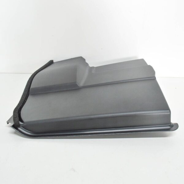 LR018527 - LAND ROVER DISCOVERY 4 L319 Battery Box Right Cover LR018527 NEW