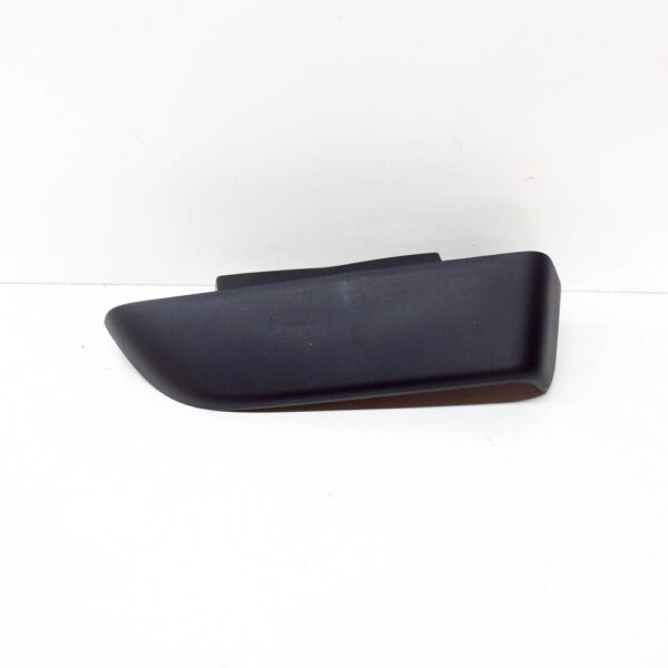 LR020485 - LR RANGE ROVER L322 Front Right Bumper Deflector LR020485 New Genuine