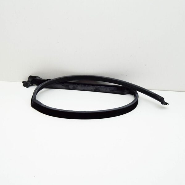 LR021647 - LAND ROVER RANGE ROVER 3 L322 Front Right Upper Door Seal LR021647 NEW GENUINE