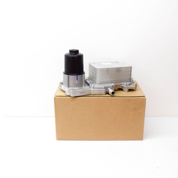 LR022895 - LAND ROVER RANGE ROVER III L322 Oil Cooler LR113200 NEW
