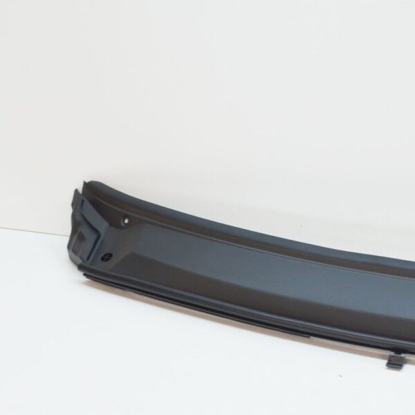 LR022997 - LAND ROVER RANGE ROVER L322 Front Wiper Trim LHD LR022997 New Original
