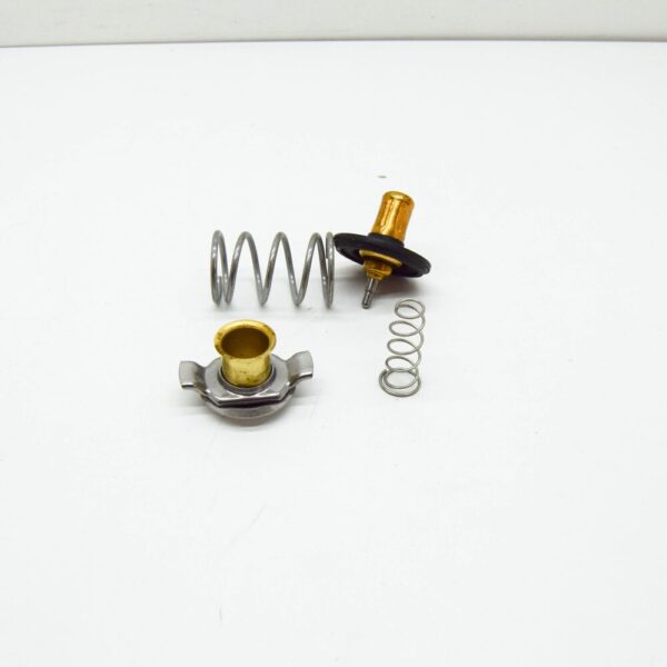 LR023138 - LAND ROVER RANGE ROVER IV L405 Engine Thermostat LR023138 NEW GENUINE