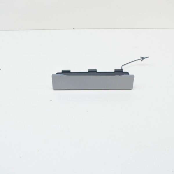 LR023775 - LAND ROVER RANGE ROVER L322 Rear Right Jacking Point Cove LR023775 NEW