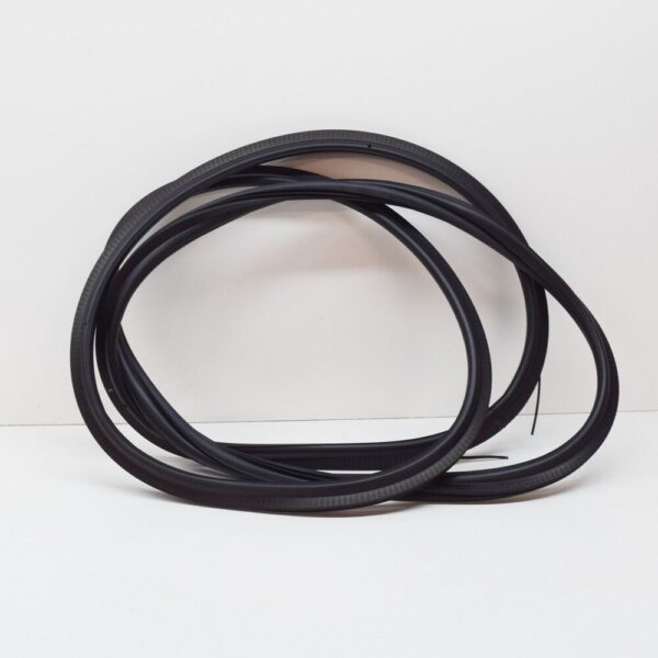 LR024161 - LAND ROVER RANGE ROVER L322 Tailgate Door Seal LR024161 NEW GENUINE
