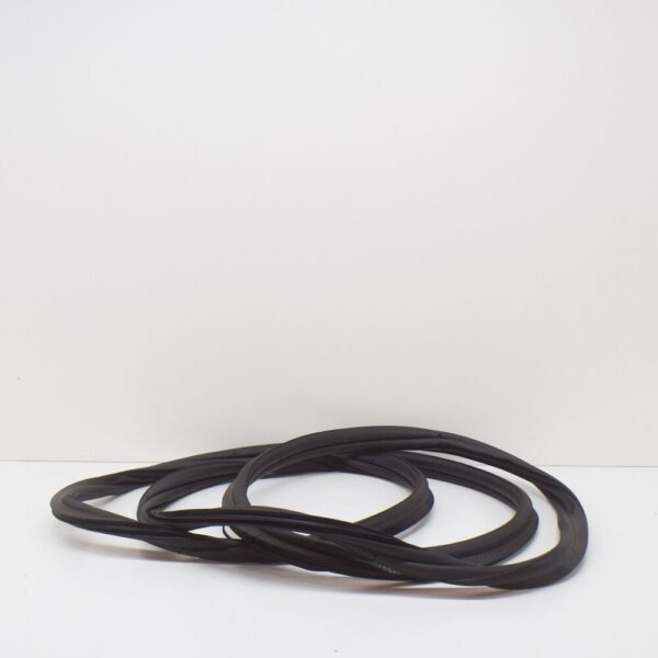 LR024948 - LAND ROVER RANGE ROVER SPORT L320 Tailgate Gasket LR024948 New Original