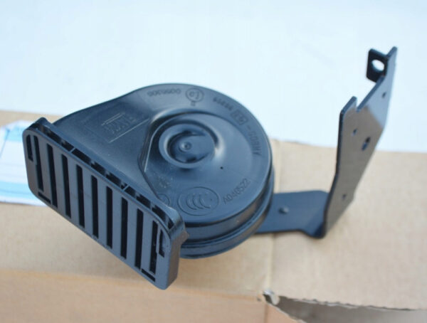 LR025237 - Land Rover Range Rover III L322 Horn Signal LR025237 NEW ORIGINAL