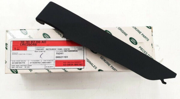 LR026048 - LR RANGE ROVER EVOQUE L538 Right Instrument Panel Cover LR026048 NEW