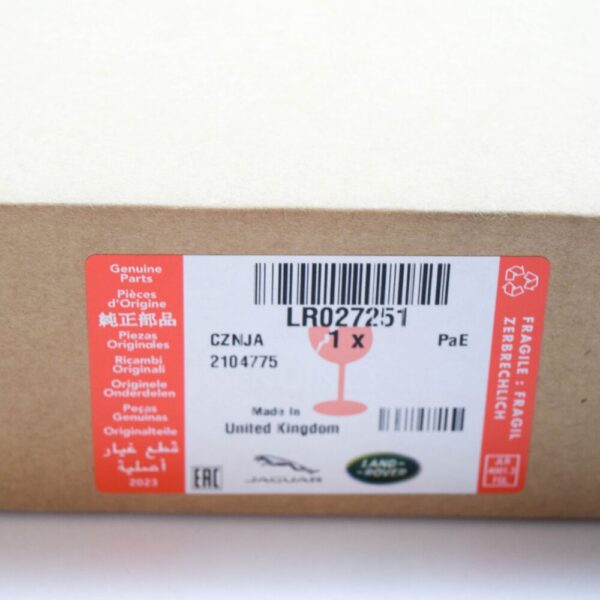 LR027251 - LR RR EVOQUE L538 Rear Right Wheel Arch Front Moulding LR027251 NEW GENUINE