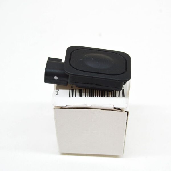LR029038 - LR Range Rover Evoque L538 Tailgate Unlock Switch LR029038Part