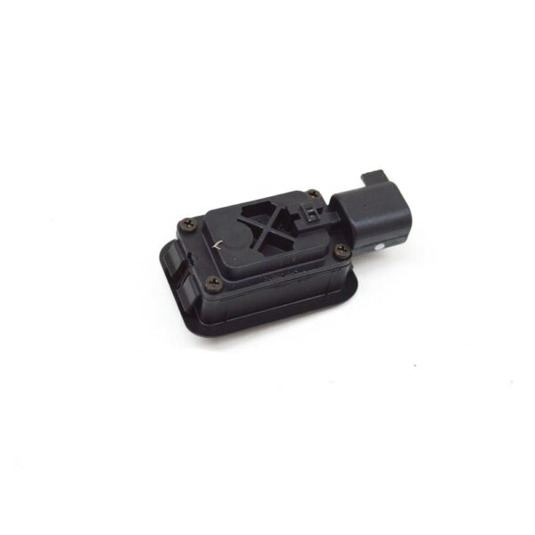 LR029038 - LR Range Rover Evoque L538 Tailgate Unlock Switch LR029038Part