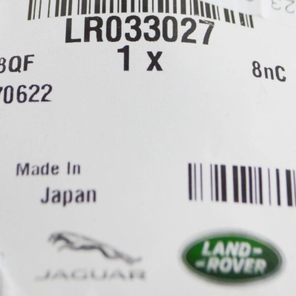 LR033027 - LAND ROVER DISCOVERY V L462 Front Wiper Arm Cap LR033027 NEW GENUINE