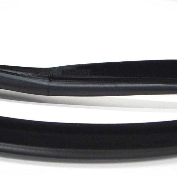 LR037755 - LAND ROVER DISCOVERY IV L319 Front Door Gasket LR037755 New Original