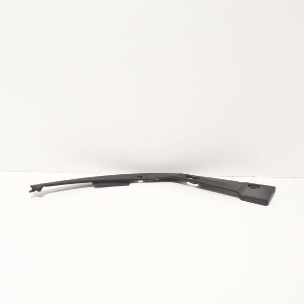 LR054346 - LR RANGE ROVER SPORT L494 Air Baffle Right Deflector LR054346 NEW GENUINE