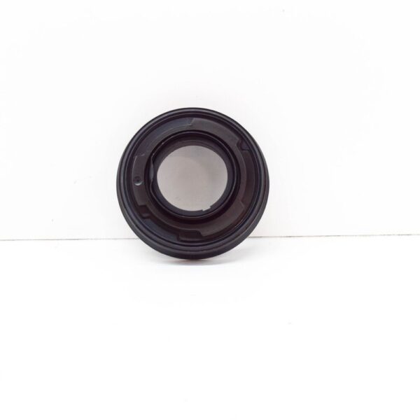 LR077704 - LAND ROVER DEFENDER front crankshaft seal LR077704 mint condition