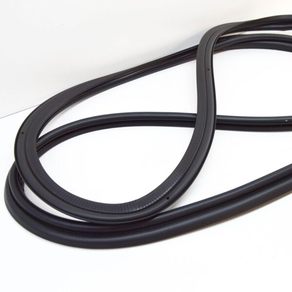 LR079670 - LAND ROVER DISCOVERY SPORT L550 Rear Tailgate Hatch Seal LR178744 NEW GENUINE