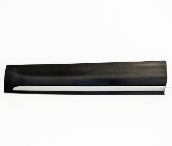 LR080341 - LR Range Rover Evoque L538 Front Right Door Lower Moulding LR080341 New Genuine