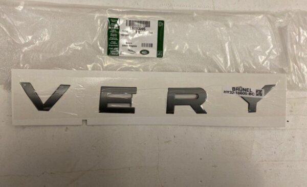 LR083095 - Land Rover Discovery V L462 bonnet badge LR083095, NEW, ORIGINAL