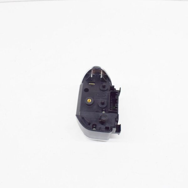 LR087486 - LAND ROVER RANGE ROVER IV L405 Steering Wheel Right Switch LR087486 NEW GENUINE