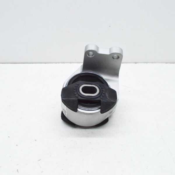LR091364 - LAND ROVER RANGE ROVER L405 Automatic Transmission Mount LR091364 NEW GENUINE