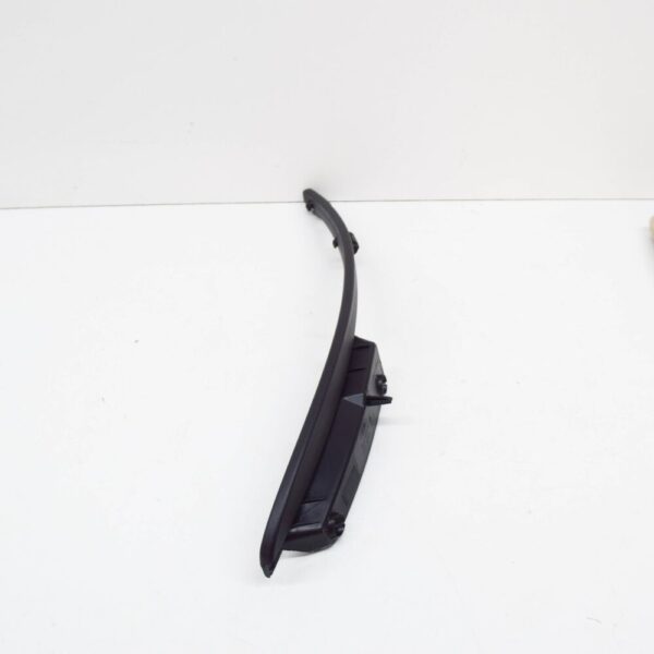 LR092698 - LAND ROVER RANGE ROVER VELAR L560 Rear Left Arch Molding LR092698 New Genuine