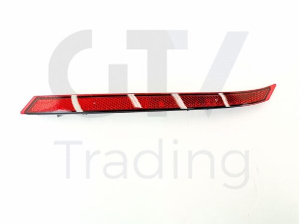 LR093435 - Authentic LAND ROVER Velar Left Rear Reflector LR093435