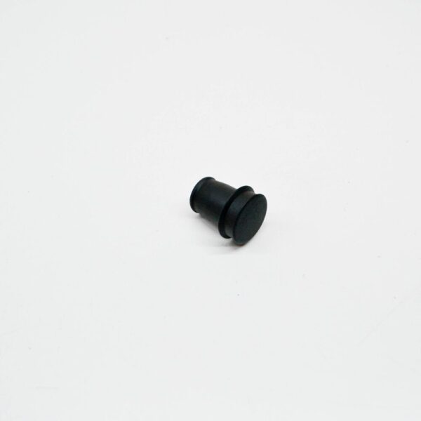 LR094189 - LR RANGE ROVER L322 Console Accessories Outlet Cover LR094189 NEW GENUINE