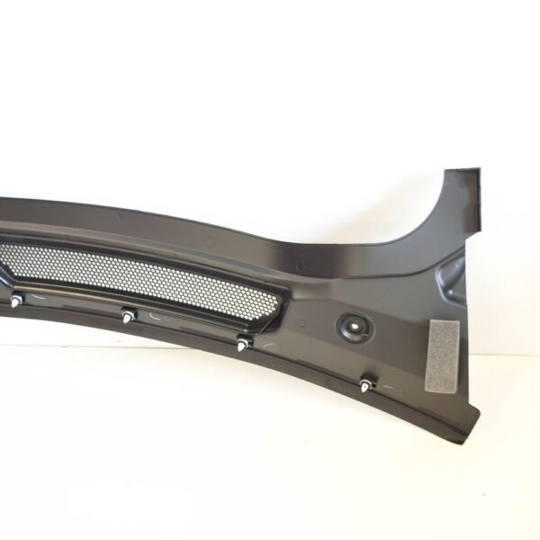 LR096164 - LR RANGE ROVER Sport L320 Front Windshield Cowl Panel LHD LR096164 NEW GENUINE