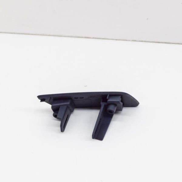 LR099329 - LR RANGE ROVER SPORT L494 Left Headlamp Washer Cover LR099329 New Genuine