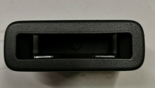 LR099609 - LR Discovery V L462 Center Tailgate Blind Clip LR099609 Original Part