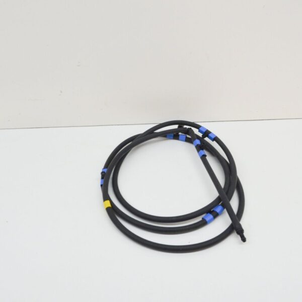LR101685 - LAND ROVER RANGE ROVER IV L405 Front Headlamp Washer Hose LR101685 NEW GENUINE