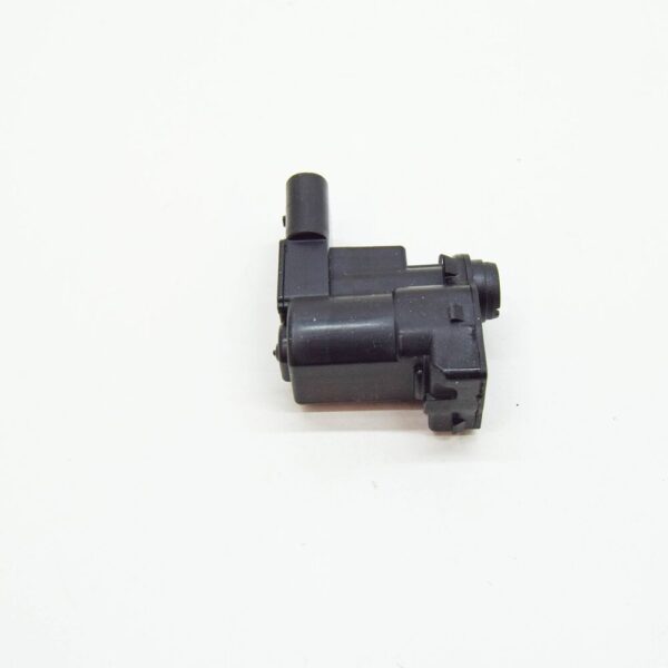 LR104060 - LR Range Rover IV L405 Tank Lid Lock Button LR104060 Original Part