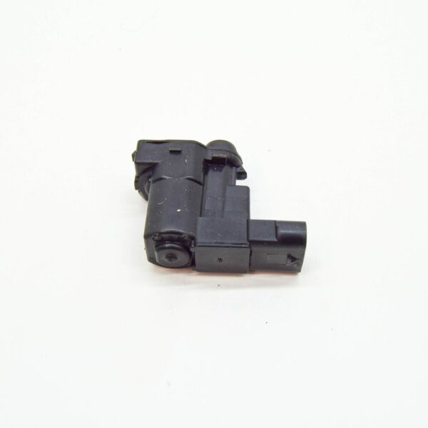 LR104060 - LR Range Rover IV L405 Tank Lid Lock Button LR104060 Original Part