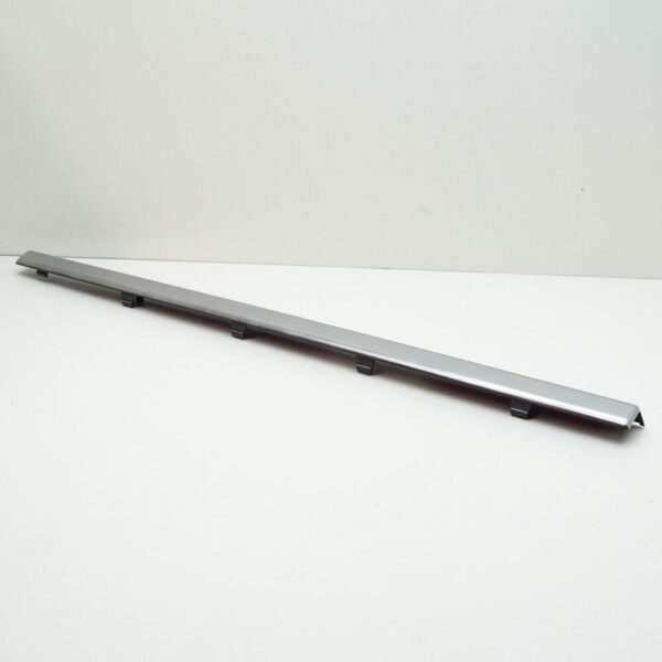 LR105114 - LR RANGE ROVER IV L405 door strip rear right top LR105114 NEW