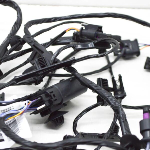 LR110212 - LR DISCOVERY V L462 Front Bumper PDC Wiring Harness LR110212 NEW GENUINE