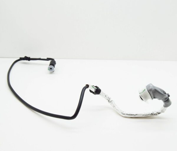 LR111544 - Land Rover Range Rover IV L405 DEF Injector Supply Line LR111544, Original Part