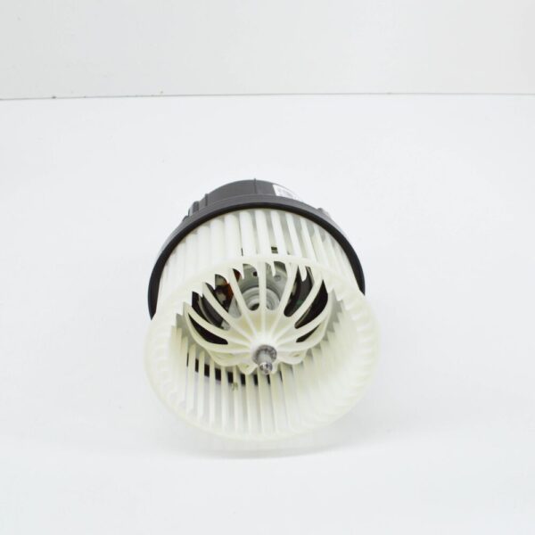 LR112270 - LAND ROVER DISCOVERY SPORT L550 Heater Fan LR112270 NEW Original