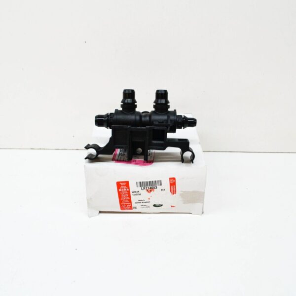 LR114653 - LAND ROVER RANGE ROVER EVOQUE L551 Thermostat Valve LR114653 NEW GENUINE