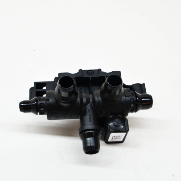LR114653 - LAND ROVER RANGE ROVER EVOQUE L551 Thermostat Valve LR114653 NEW GENUINE