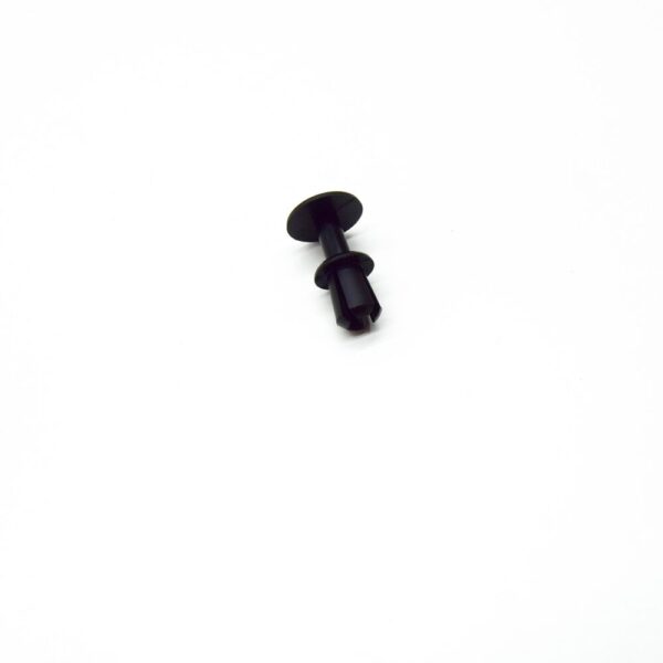 LR115125 - LR RANGE ROVER SPORT L320 Quarter Panel Plastic Rivet LR115125 NEW GENUINE