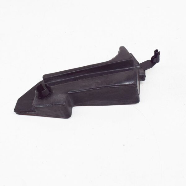 LR116024 - LAND ROVER RANGE ROVER SPORT L494 Front Right Fender Insulator LR116024 NEW