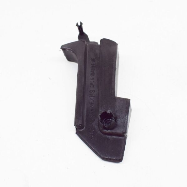 LR116024 - LAND ROVER RANGE ROVER SPORT L494 Front Right Fender Insulator LR116024 NEW