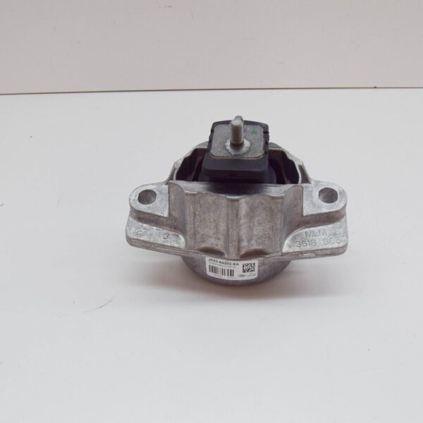 LR116926 - LAND ROVER RANGE ROVER VELAR L560 Right Side Engine Mount LR116926 NEW GENUINE