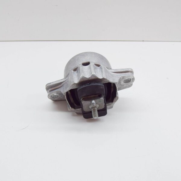 LR116926 - LAND ROVER RANGE ROVER VELAR L560 Right Side Engine Mount LR116926 NEW GENUINE